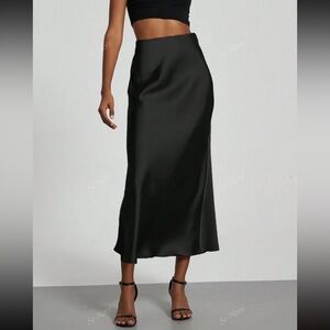 Elegant Black Midi Skirt